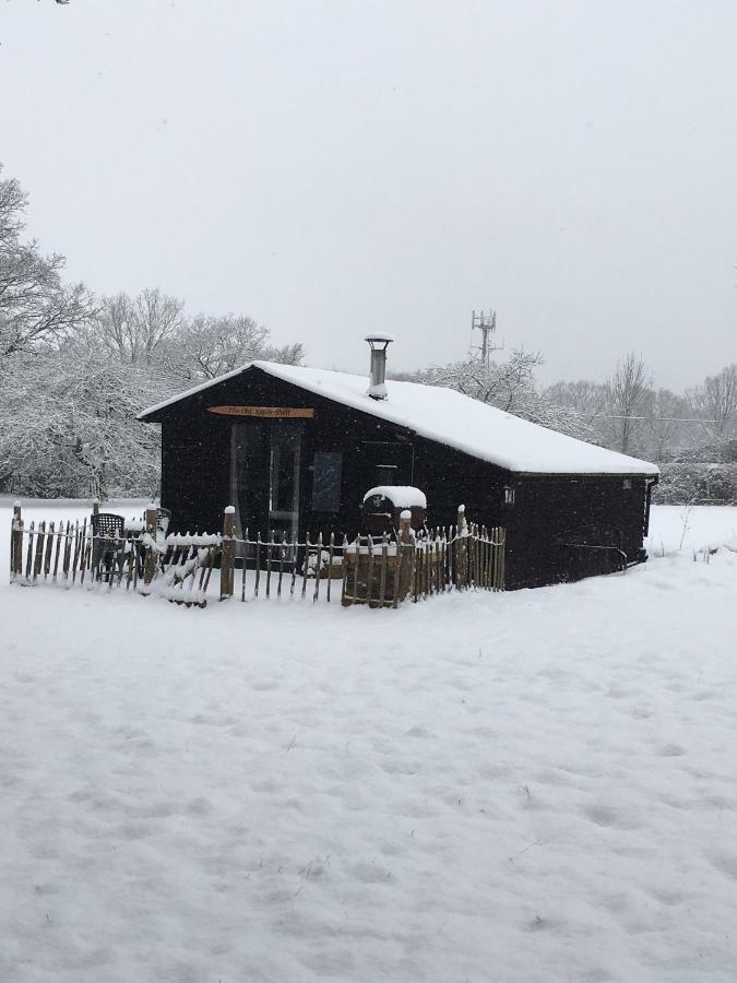 The Old Apple Shed Cosy Heated Cottage In A Meadow Close To The Charming Village Of Bethersden Ashford  Exteriör bild